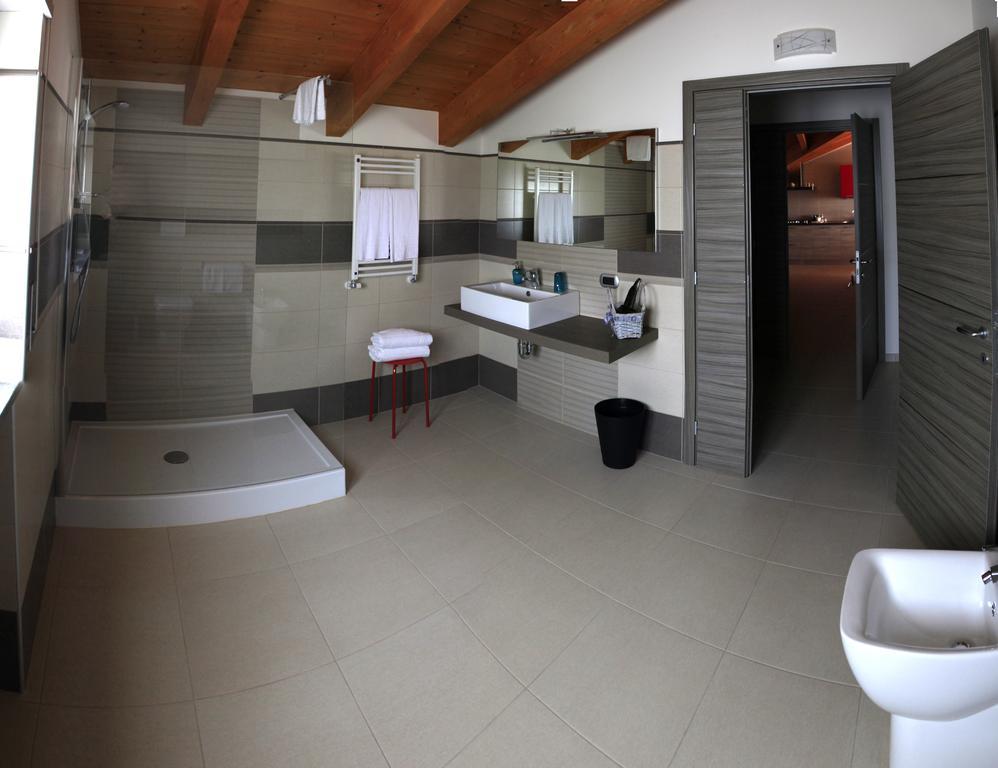 B&B Alba In Langhe Verduno Habitación foto
